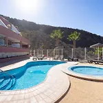 Apartamento Home2book Escape & Pool, Only Adults