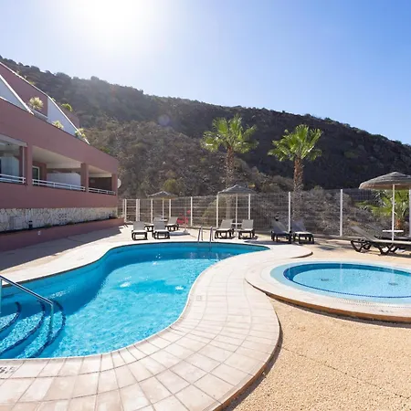 Apartament Home2book Escape & Pool, Only Adults