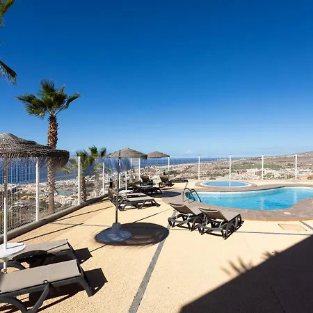 Home2book Escape & Pool, Only Adults أذيخي