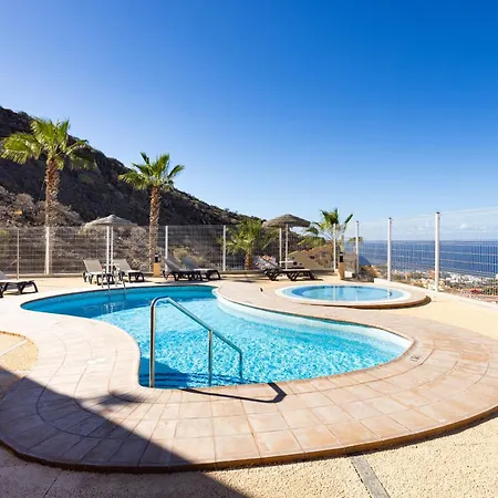 Home2book Escape & Pool, Only Adults