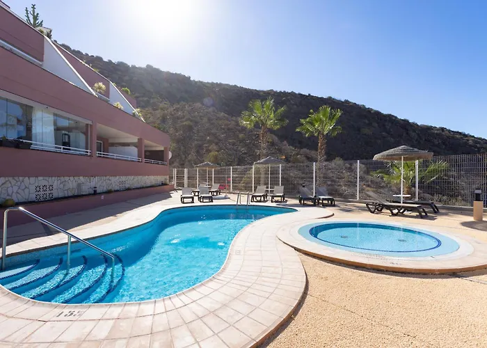 Apartment Home2book Escape & Pool, Only Adults