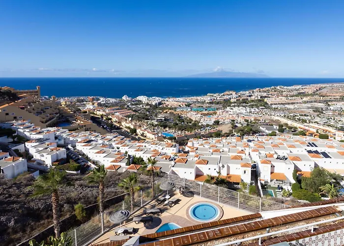 Home2book Escape & Pool, Only Adults *