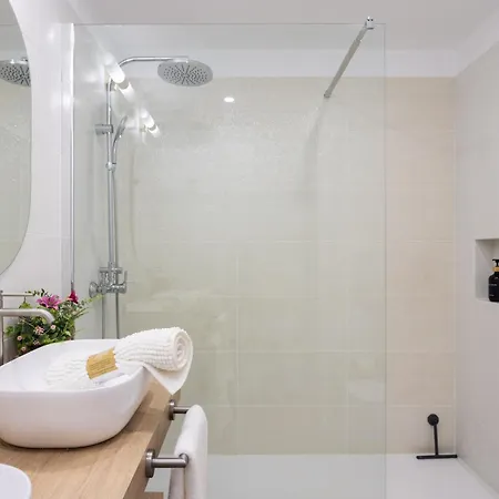 Home2book Escape & Pool, Only Adults Apartmán *